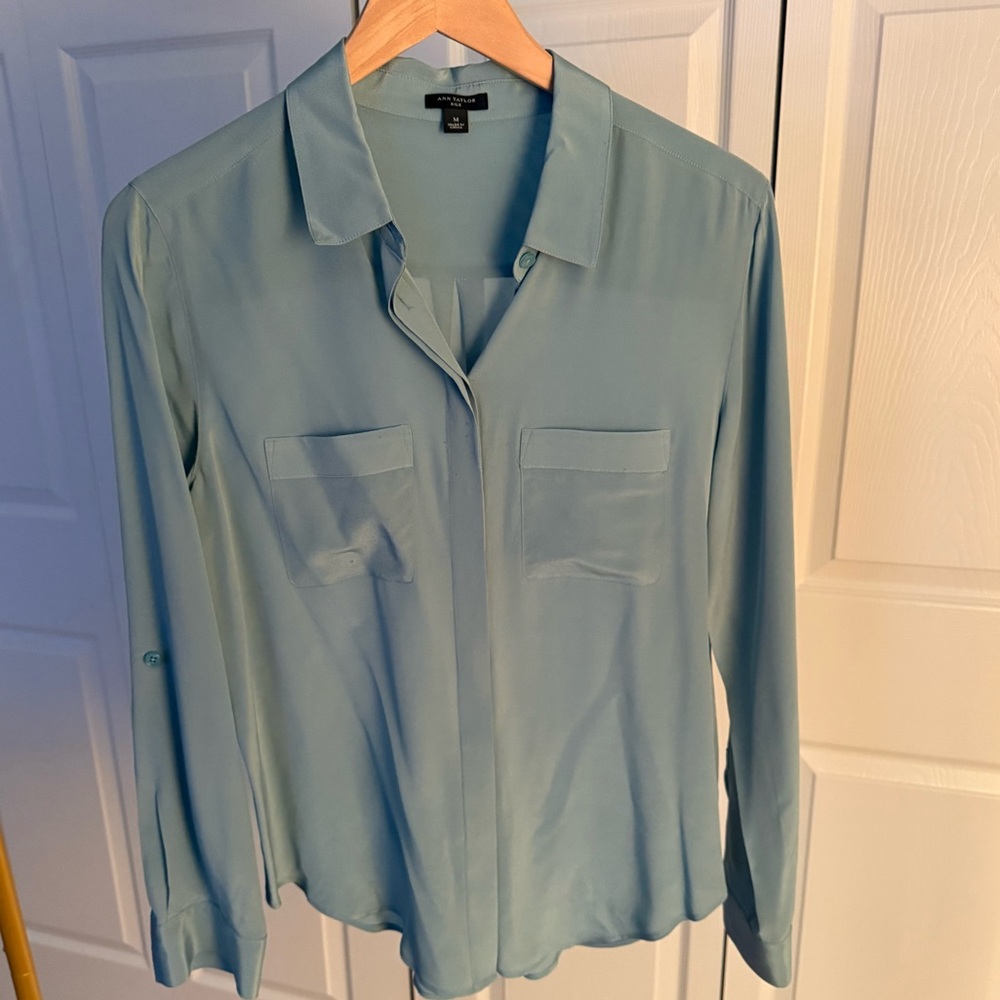 100% Silk blouse Ann Taylor